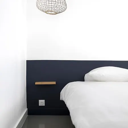 Lägenhet Centre D'antibes - 2 Chambres Avec Parking