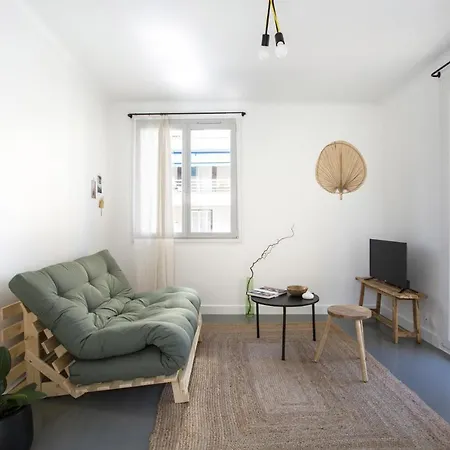 Apartment Centre D'antibes - 2 Chambres Avec Parking *