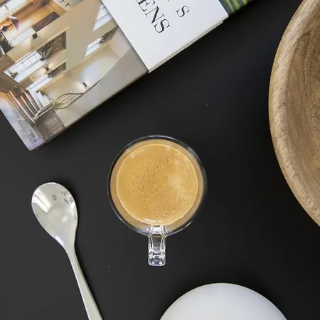 Lägenhet Centre D'antibes - 2 Chambres Avec Parking Antibes